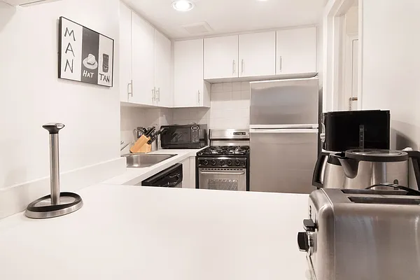 Rented by WAM Partners - William Moses Co. | media 22