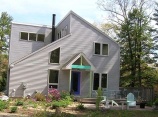 82 Batchelor St, Granby, MA 01033