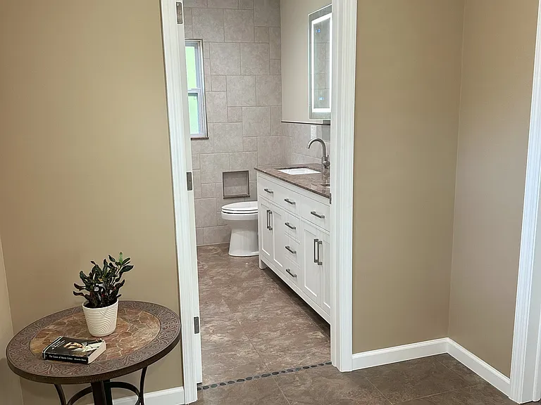 4038 Harrisburg St NE — Photo 35