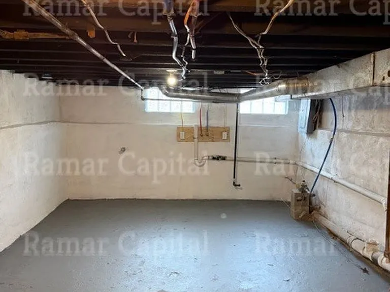 281 Walnut St — Photo 17