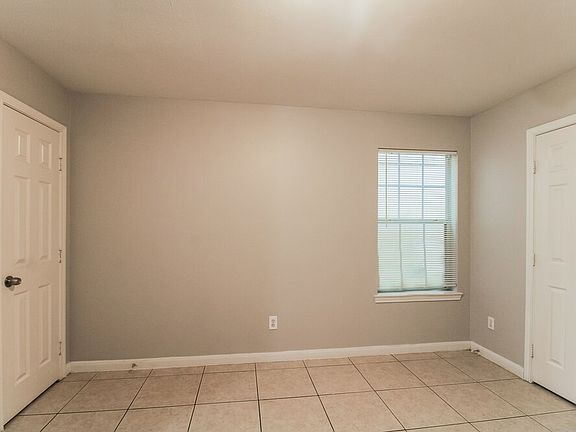 4th image of 4914 N Cancun Dr