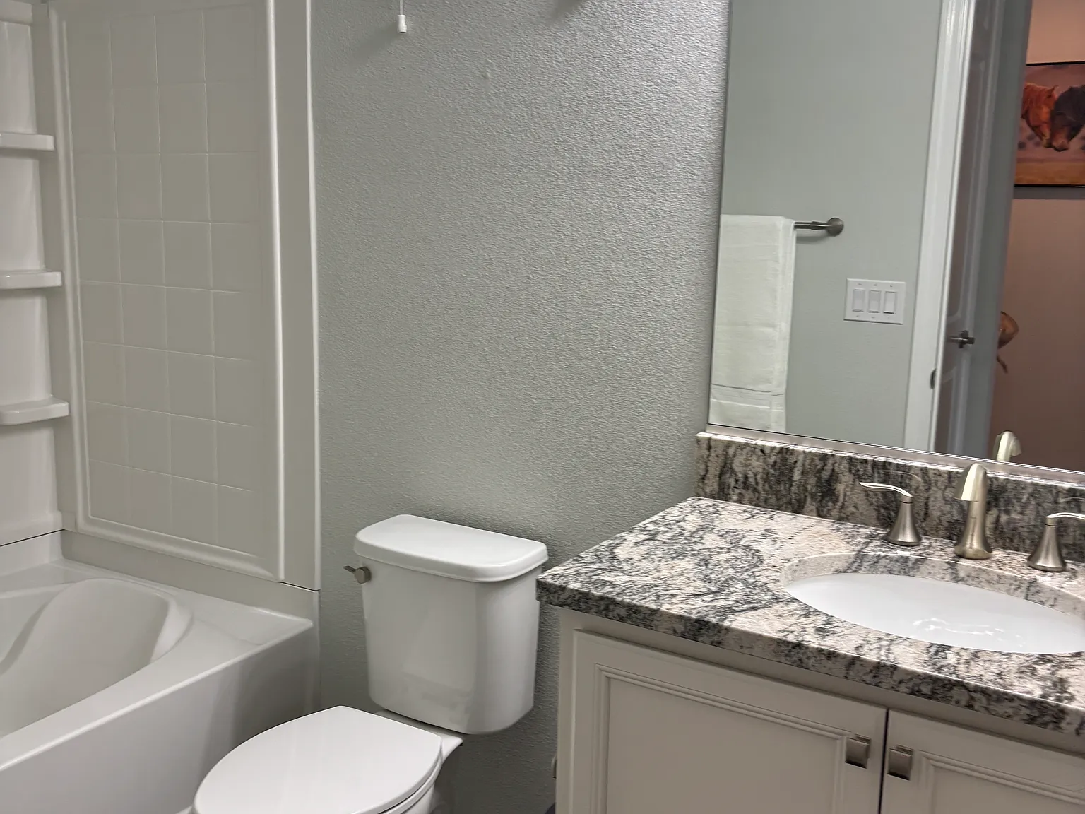 2 bed, 1368 sqft, $2,300 — Photo 4