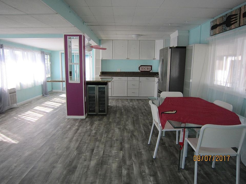 1st image of 168 Sherri Ln