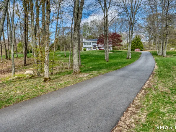 11 Hally Lane, Colchester, CT 06415