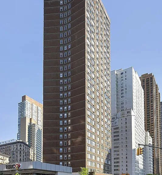 2025 Broadway #22B — Photo 12