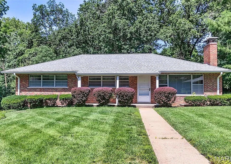 3 Creekside Ln