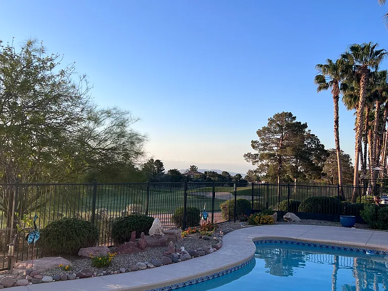 1908 Bay Hill Dr — Photo 4