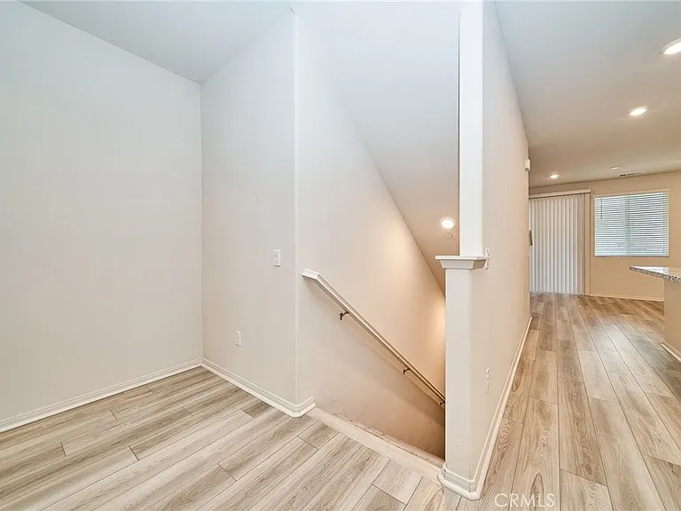 1672 Cayton Loop — Photo 12