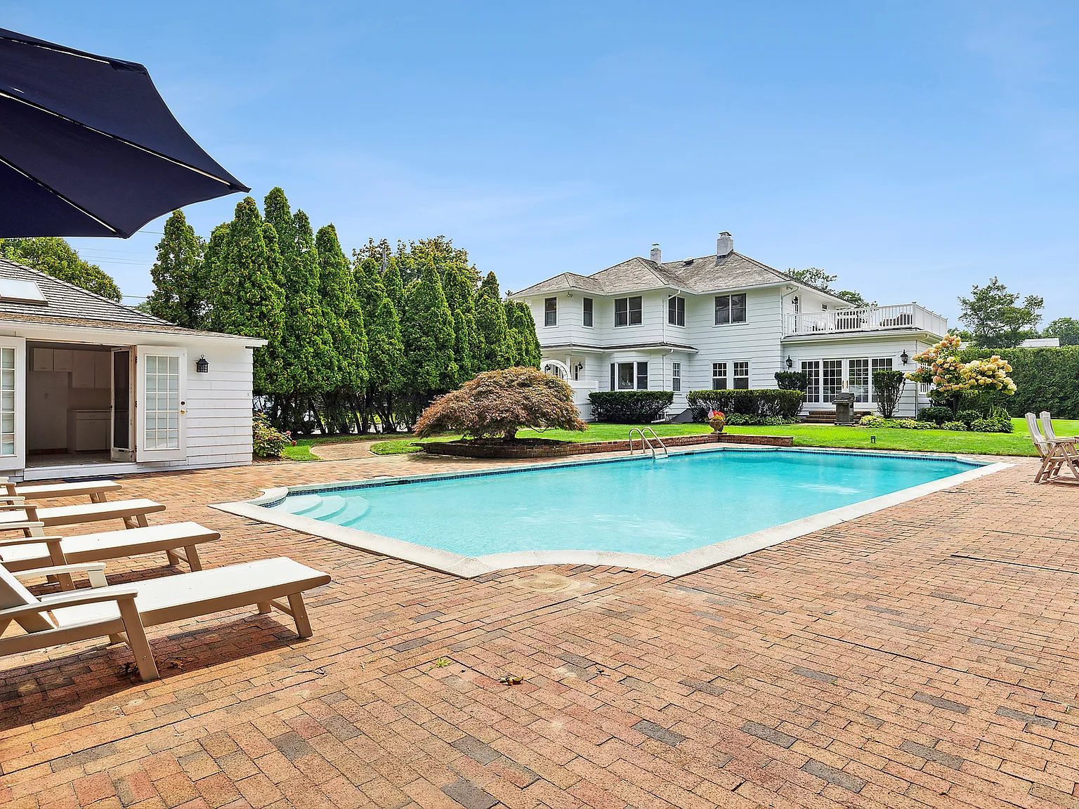 Winter Rental in Westhampton — Photo 1