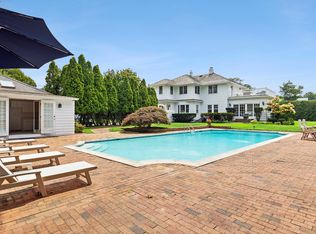 1 Bishop Ave, Westhampton, NY 11977