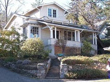 1st image of 125 Almond St