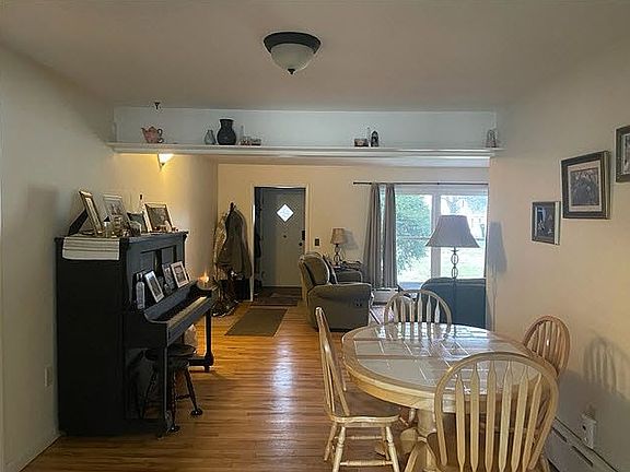 5th image of 8 East Ave