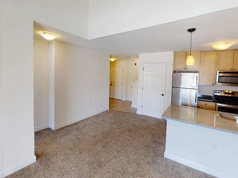 Delafield Woods Apartments — Photo 48