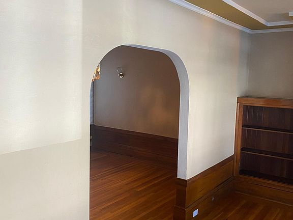 5th image of 1169 Bay St