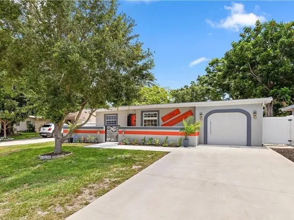 1343 S Hillcrest Ave, Clearwater, FL 33756