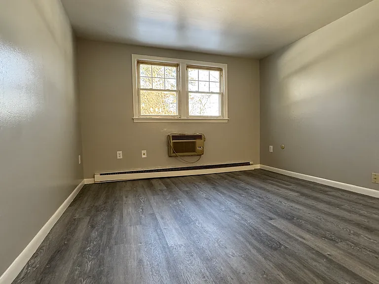 3 Dana Ct #6 — Photo 4