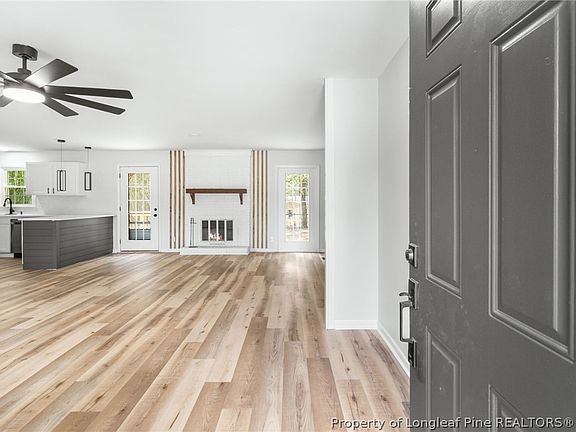 2nd image of 702 Platinum St