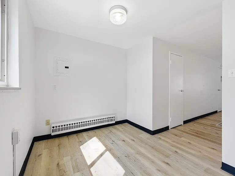 Lumar Village Apartments — Photo 14
