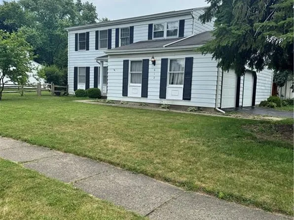 612 Dussel Dr, Maumee, OH 43537