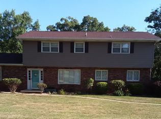 208 Hickory Ct, Hamilton, IL 62341