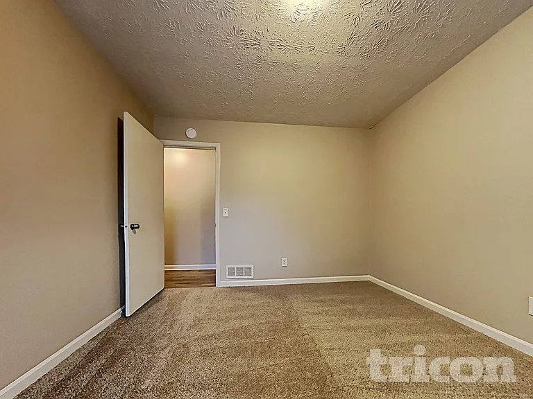 546 Candlewick Ln NW — Photo 13