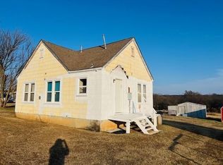 1519 S Underwood, Yale, OK 74085