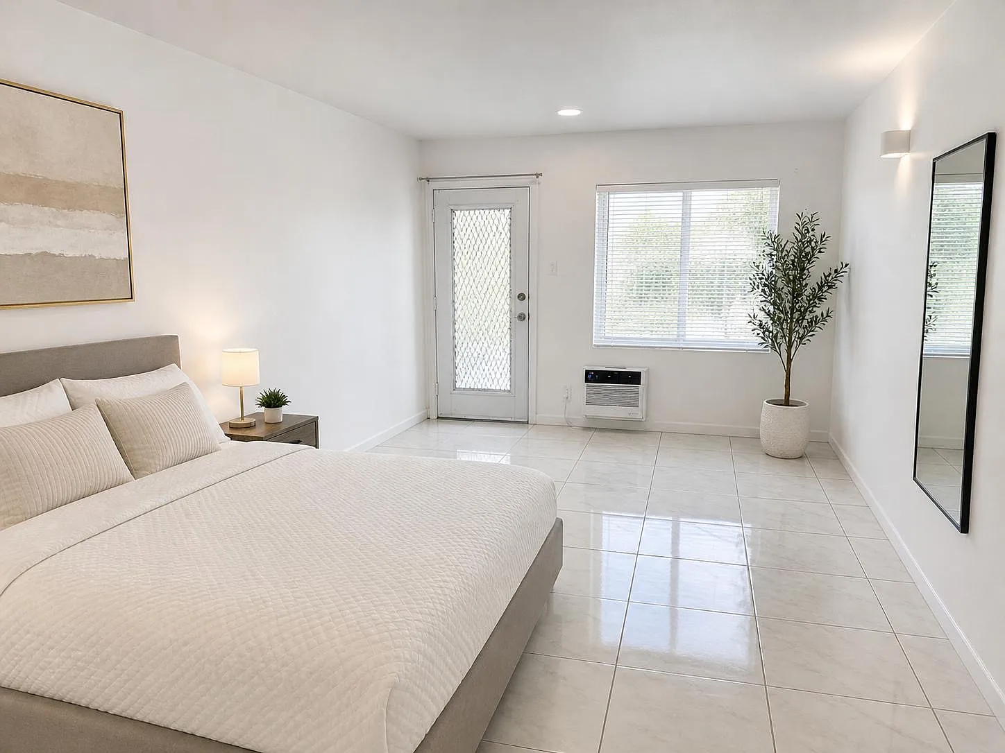 Studio, 500 sqft, $1,600 — Photo 3