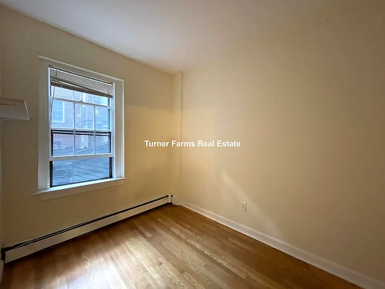 28 Phillips St #1F — Photo 5