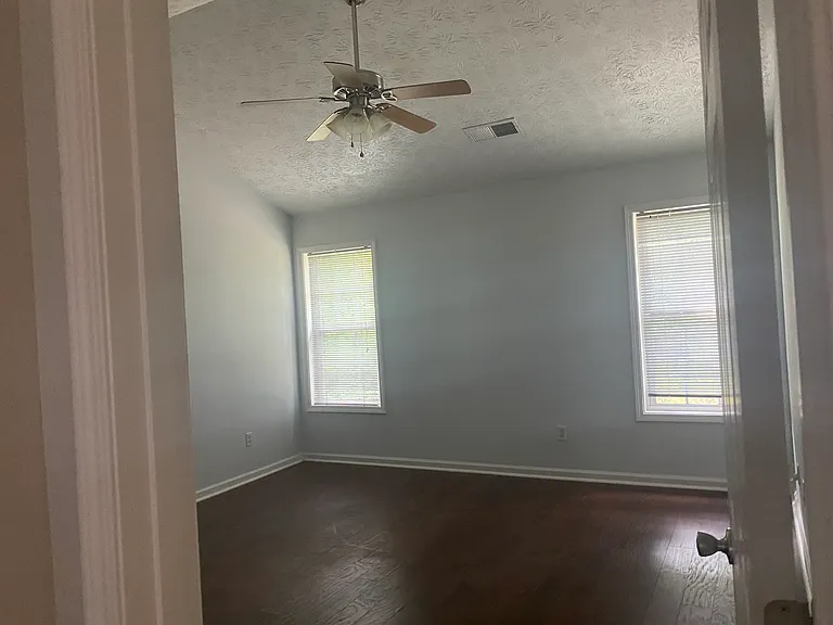 327 Lee Miller Dr — Photo 8
