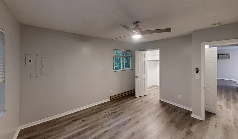 1302 W Huron St — Photo 6