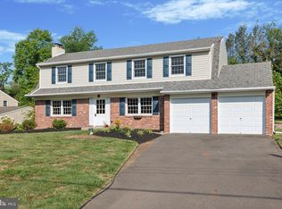 56 Charlotte Dr, Churchville, PA
