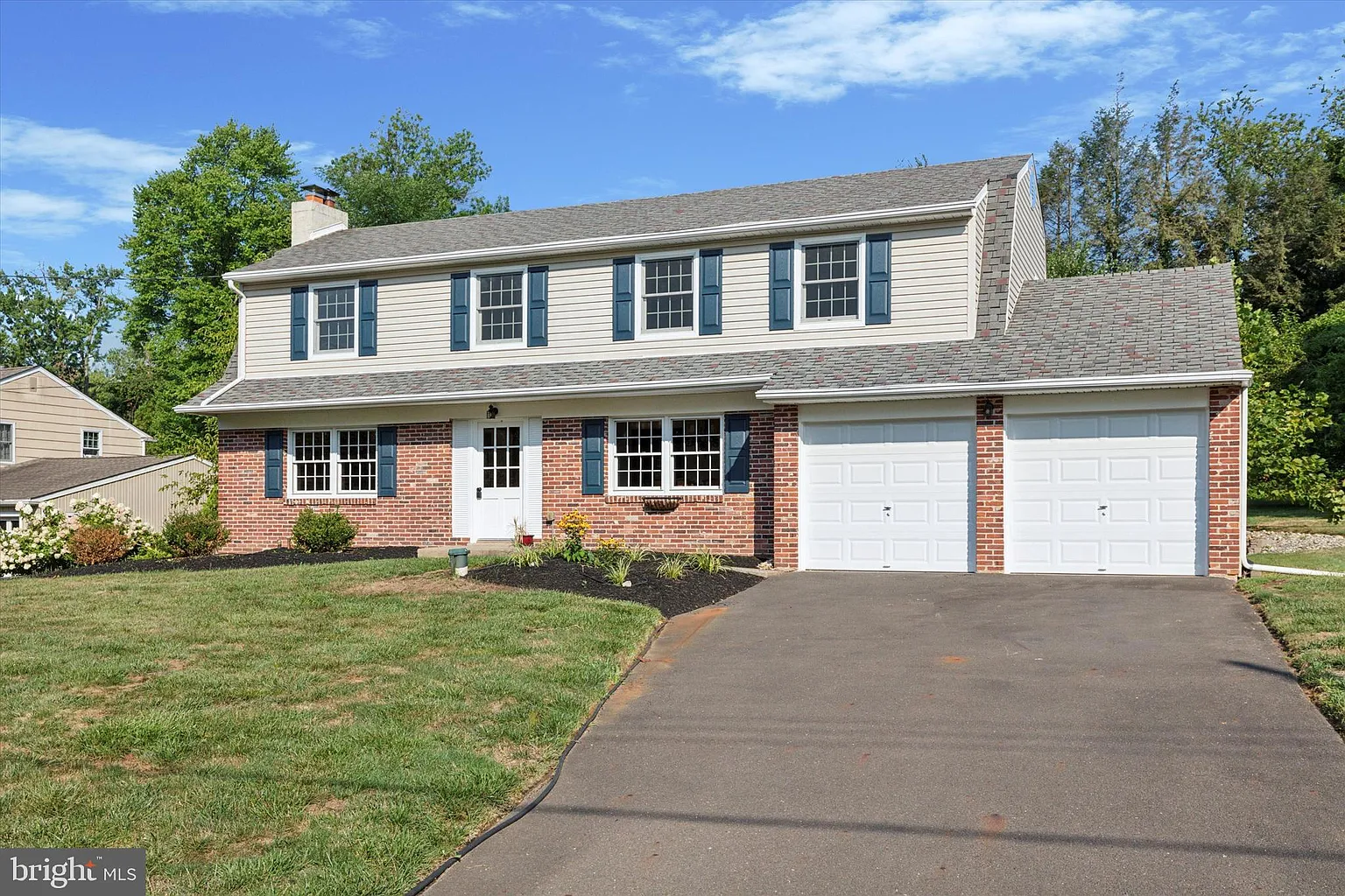 56 Charlotte Dr photo 1