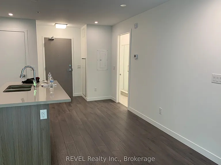 455 Charlton Ave E #301 — Photo 1