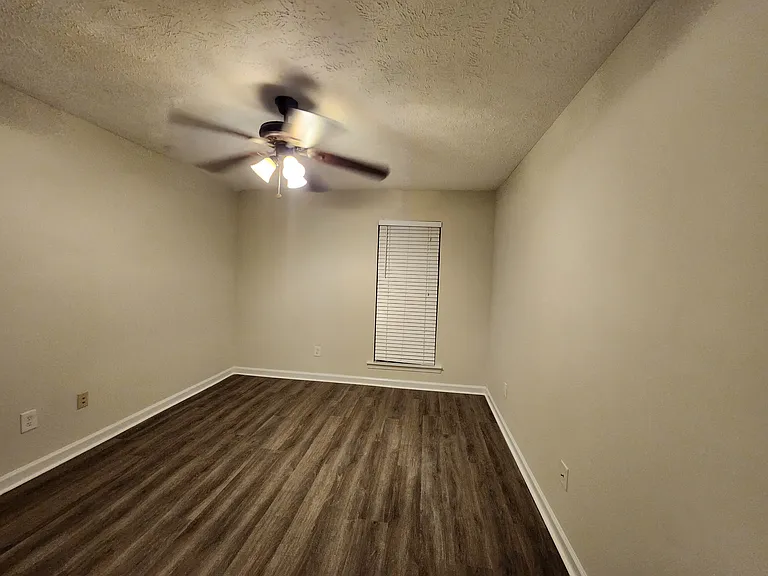 8336 Grand Oak Ct — Photo 7