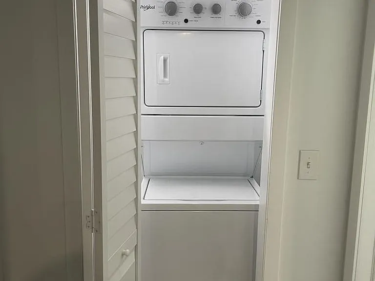 2915 Center St #2917 — Photo 16