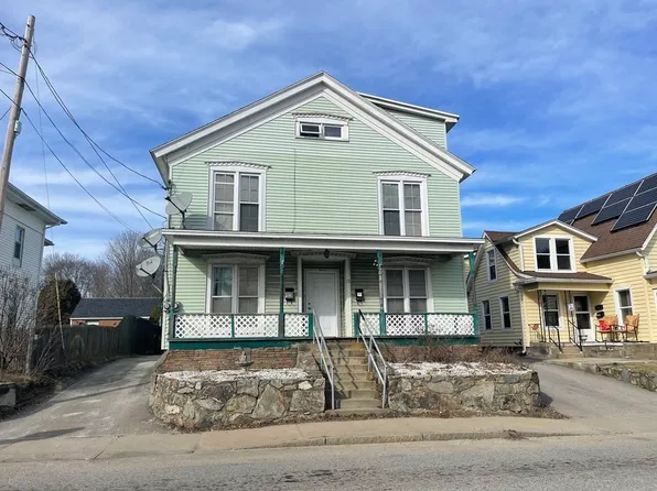 12 Sutton Ave, Oxford, MA 01540