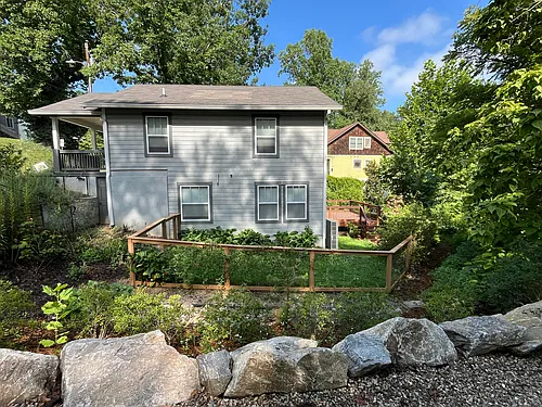 158 Coleman Ave Photo 1