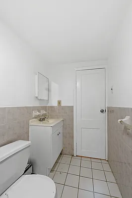 Rented by Voro, LLC | media 13