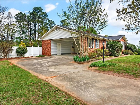 5th image of 160 Burdette Cir