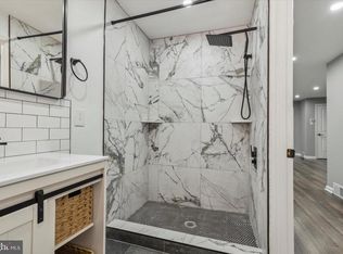 1541 N Jefferson Ln, Philadelphia, PA 19122