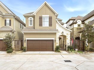 8213 Cabernet Ln, Houston, TX 77055