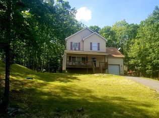 125 N Ridge Dr, Milford, PA 18337