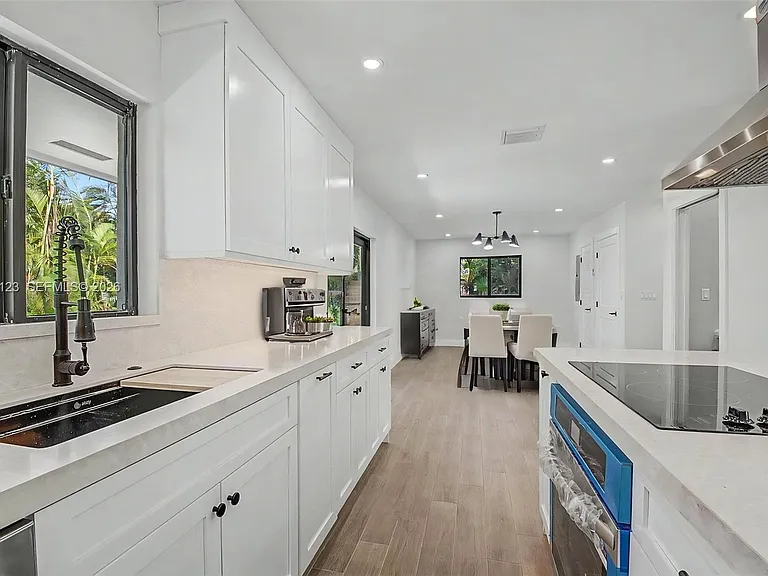17050 SW 83rd Ave — Photo 6