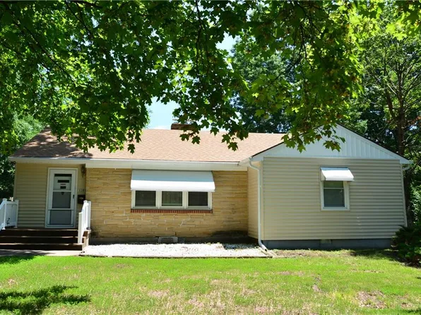 1101 S Butler Dr, Harrisonville, MO 64701