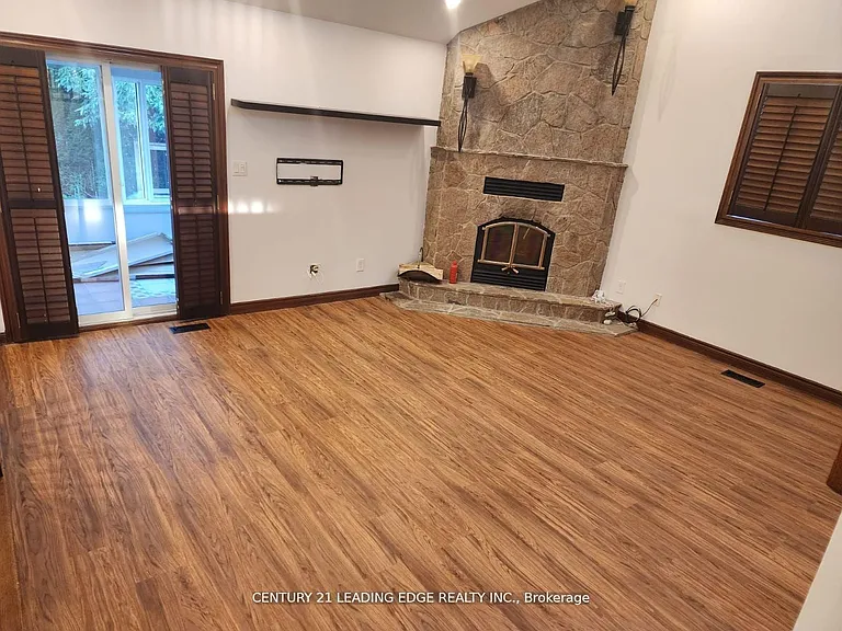 11 Westlawn Dr — Photo 17