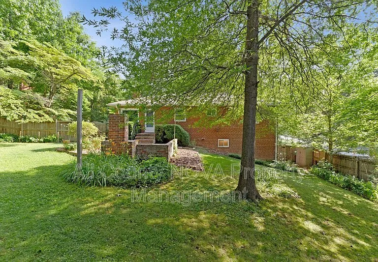 3160 Ravenwood Dr — Photo 31