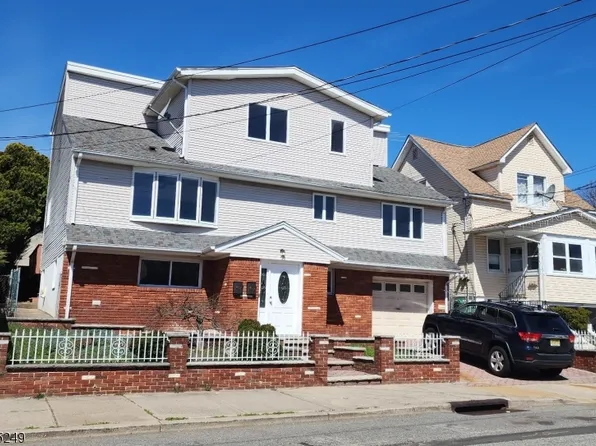 135 Farnham Ave, Garfield City, NJ 07026