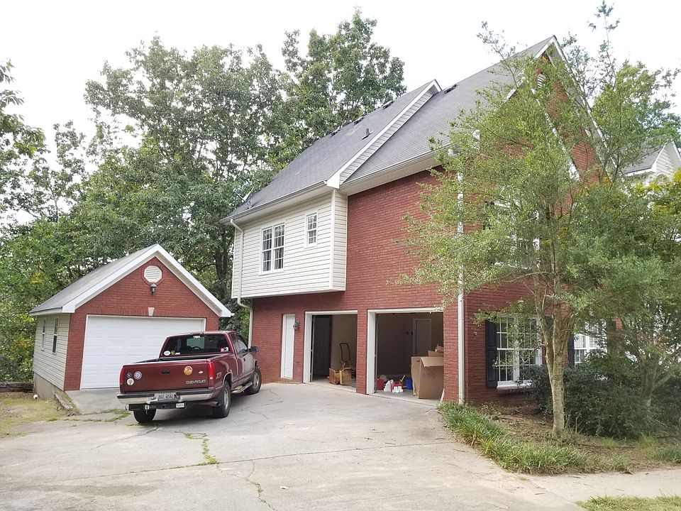 2nd image of 17 Hickory Ln