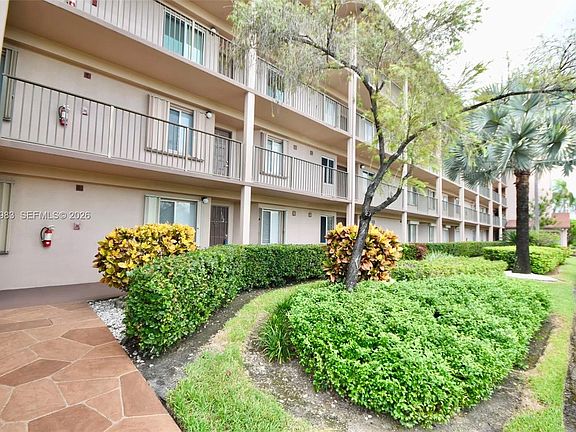 3rd image of 1650 SW 124th Ter APT 102D