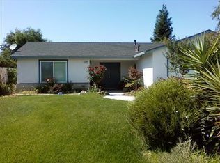 1272 E D St, Oakdale, CA